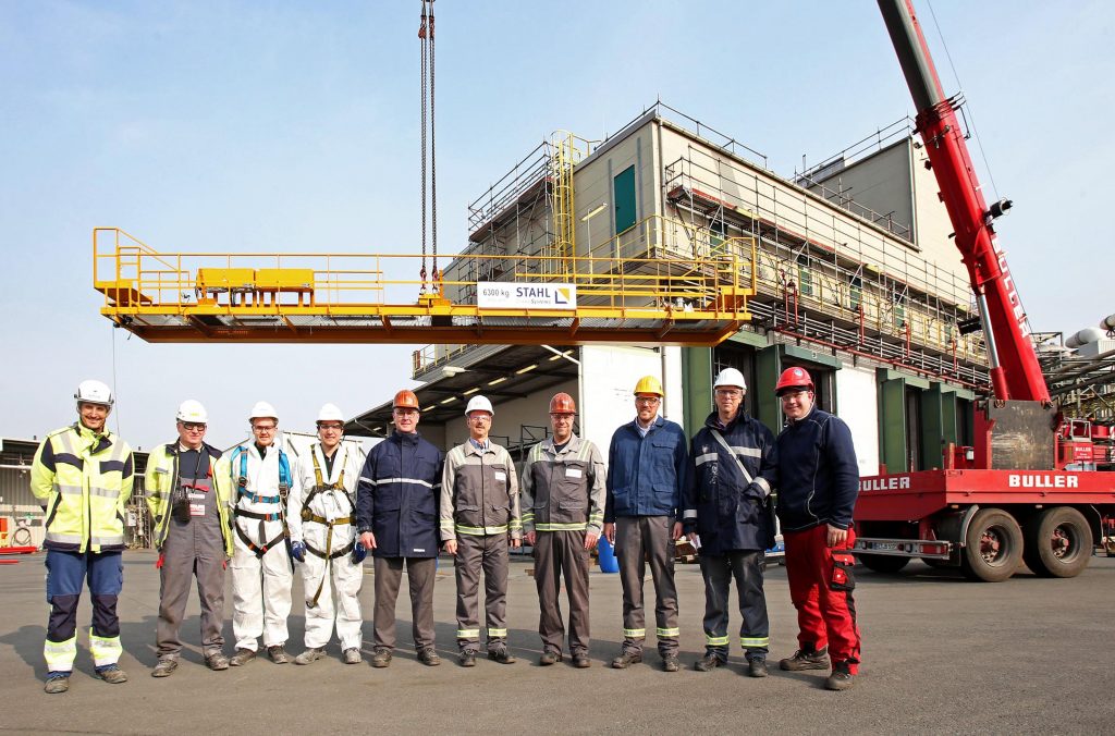  Erfolgreiche Zusammenarbeit im Chemiepark Marl, Scheffer Krantechnik Sassenberg und Stahl Cranesystems.