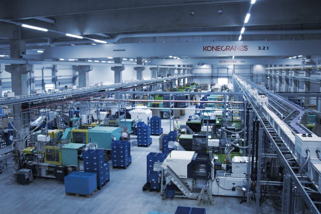  Am neuen Standort fertigt Wiska das Elektroinstallationsmaterial für das Industrie- und Handelsgeschäft sowie alle Kunststoffteile.