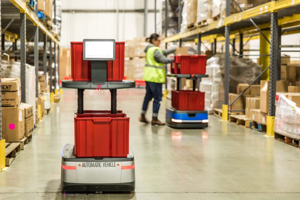 Der kollaborative mobile Roboter Chuck von 6 River Systems gehört in die Kategorie der Logistikroboter, die ein kräftiges Nachfragewachstum verspüren. In diesem Marktsegment stieg die weltweite Nachfrage im Jahr 2020 um 11 Prozent auf ein Volumen von über einer Milliarde US-Dollar.
